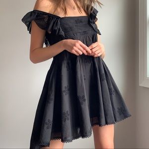 SOLD (DEPOP) Aritizia Sunday Best - Eeb dress